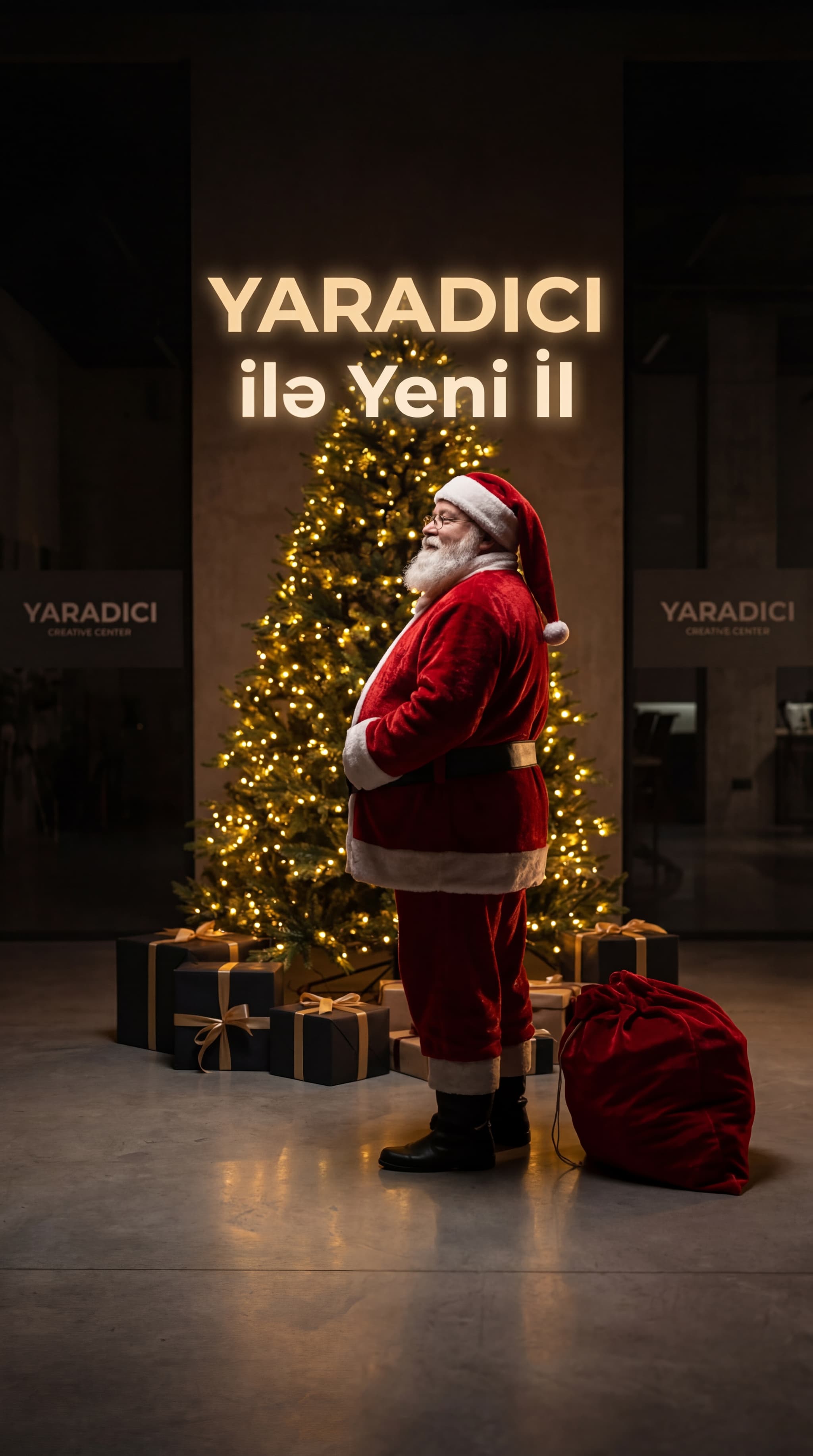 Santa Yaradıcı Mərkəzdə 🎅✨